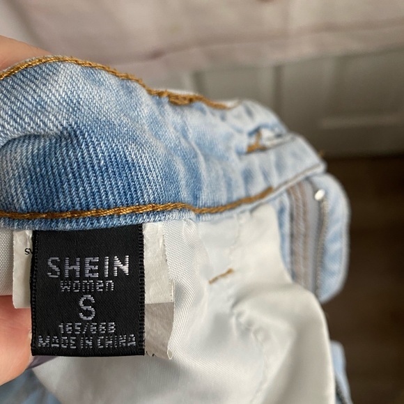 Shein High Waist Distressed Jeans - Picture 5 of 5